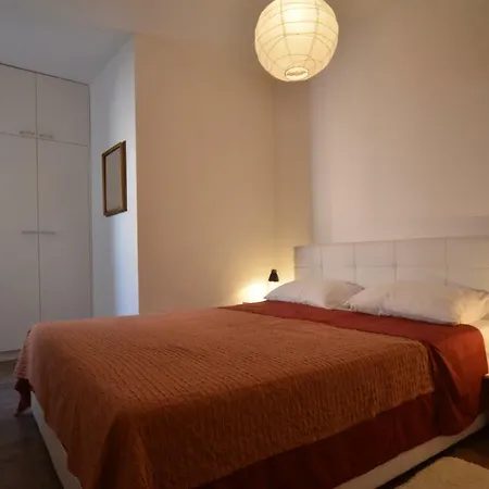 Apartment R.z. *