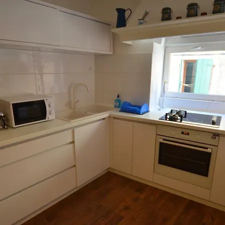 Apartman R.z.